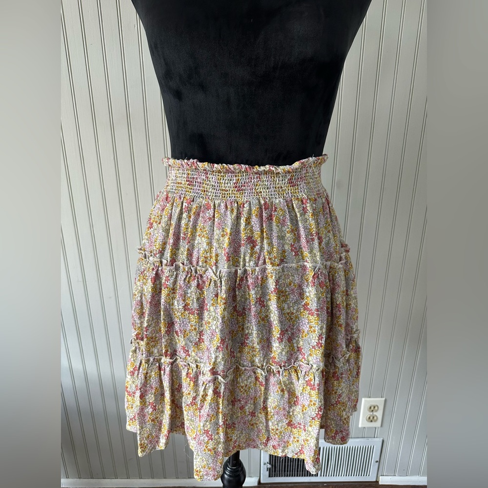Floral flowy skirt
